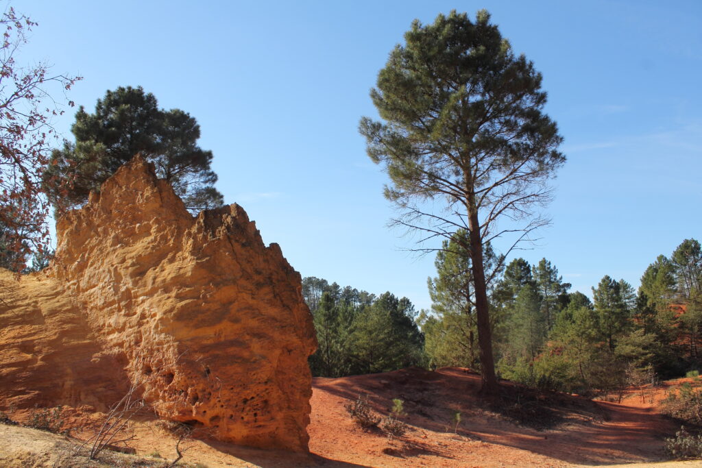 Ancienne Carrière d'ocre à Roussillon dans le Lubéron